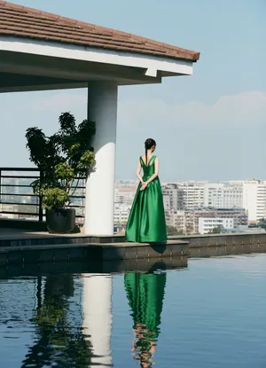 白百何复古长裙性感写真图片_7
