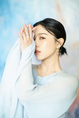 阚清子艾莎蓝水袖长裙性感图片_5
