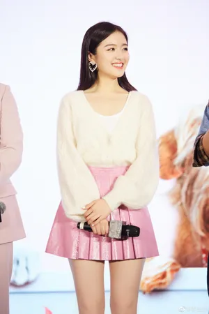 李兰迪超短裙甜美写真图片_4