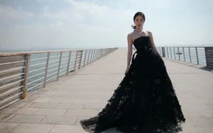 杨采钰优雅大气活动照图片_1