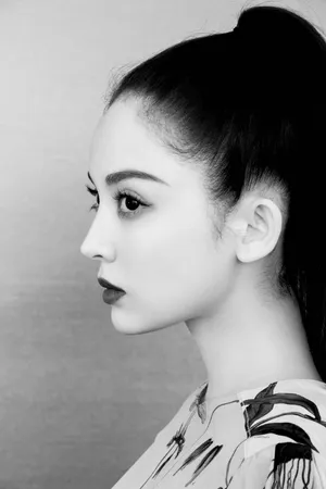 古力娜扎鬼马灵动写真图片_5