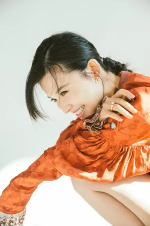 杨子姗时尚典雅写真图片