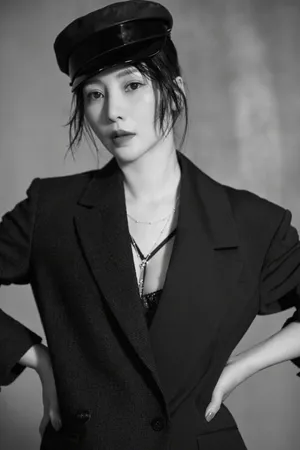 柳岩黑白酷美写真图片