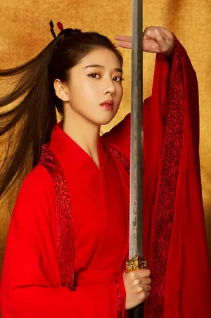 李凯馨美飒红衣古装写真图片_4