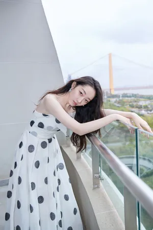 蒋梦婕仙气甜美写真图片_1