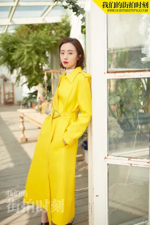 胡冰卿明黄色少女写真图片_6