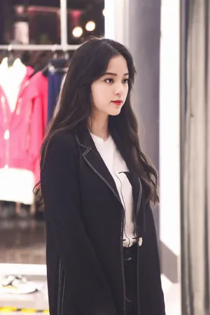 欧阳娜娜甜美品牌活动图片