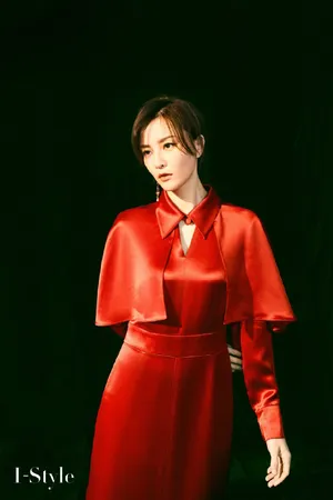 刘孜优雅时尚写真图片_3