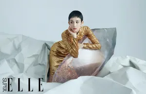 古力娜扎短发造型时尚写真大片_4
