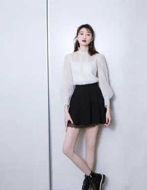 李斯羽甜美优雅写真图片_4