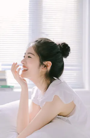 汤梦佳清纯可爱居家写真图片_2