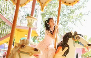 何蓝逗可爱双马尾写真图片_1