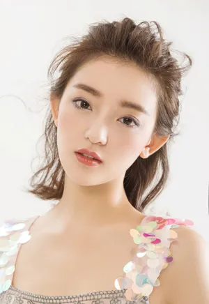 罗予彤性感时尚写真图片_6