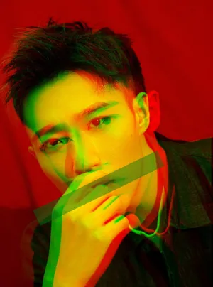 演员王森时尚帅气写真图片_4