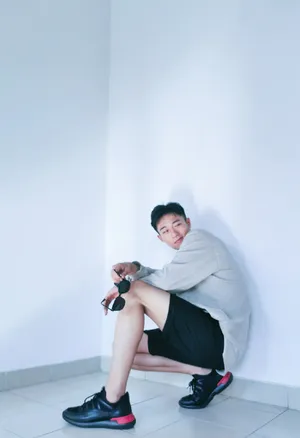 王森帅酷街拍写真图片_3