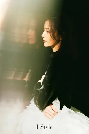 刘孜复古质感写真图片_2