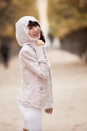 李念优雅迷人时尚写真图片_5