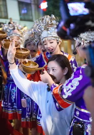 《妻子的浪漫旅行3》唐一菲第三期剧照图片_7