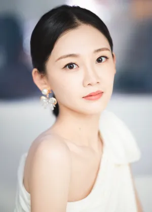 苗苗黑白斜肩礼服性感写真图片