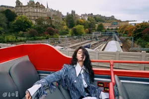 傅菁酷美街拍大片写真图片