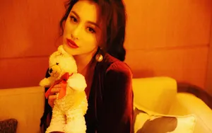 葛天甜美气质性感活动照图片_2