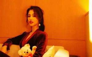 葛天甜美气质性感活动照图片_7