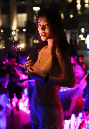 葛天背心短裤性感夜景图片_8