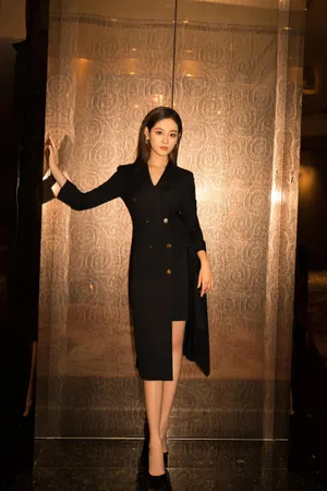 祝绪丹气质性感活动照图片_3