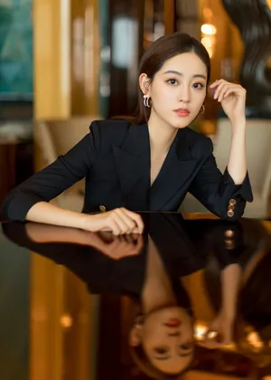 祝绪丹气质性感活动照图片_5