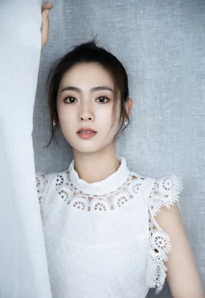 邢菲纯白连衣裙清新性感写真_3