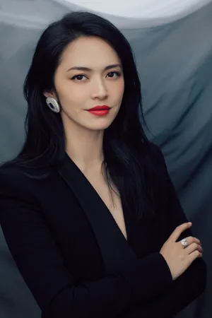 姚晨黑色西服优雅性感图片