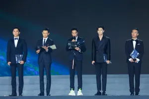 王嘉海南岛国际电影帅气图片_4