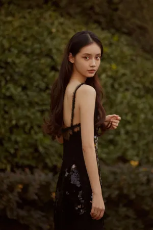 孙伊涵优雅时尚写真图片_4