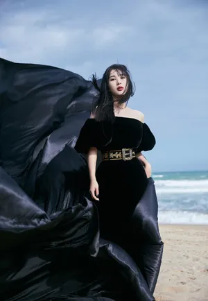 李菲儿黑色长裙性感写真_8