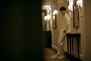白宇帅气学院风西装写真图片_4