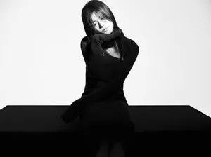 李蔓瑄黑白质感写真图片_6