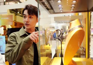 张昊唯帅气品牌活动照图片_5