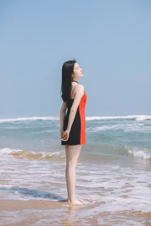 李兰迪灵动优雅海边写真图片_3