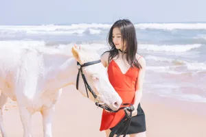 李兰迪灵动优雅海边写真图片_4