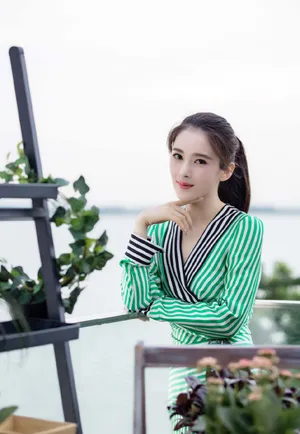 赵樱子清爽性感户外写真_2