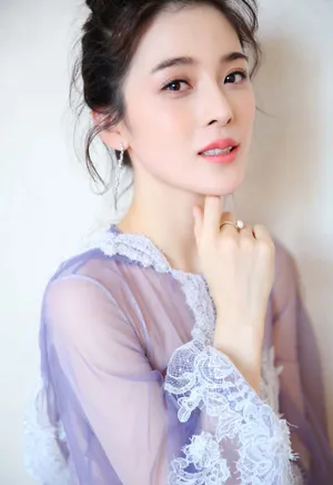 赵樱子清甜性感活动照图片_3