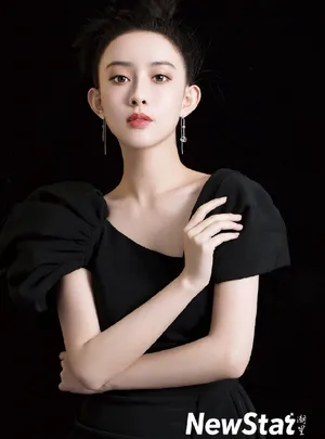 孟子义灵动优雅写真图片