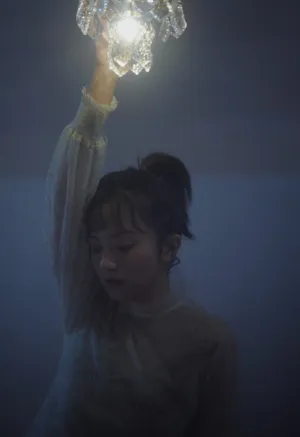 厉嘉琪优雅光影写真图片_5