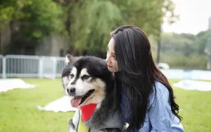 刘丁菡甜美养眼写真图片