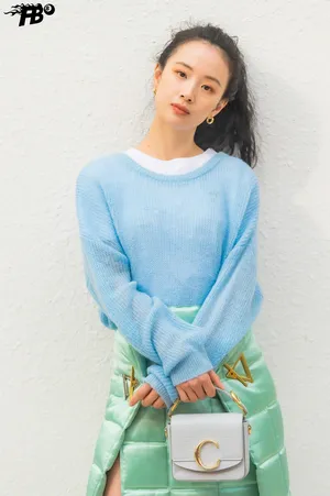 李梦甜美元气时尚写真图片_2