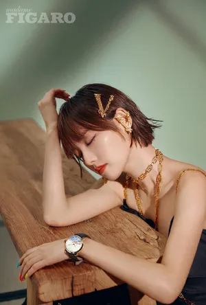 张嘉倪性感妩媚时尚写真大片_6