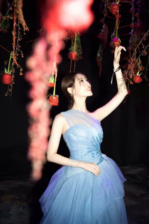 祝绪丹优雅大气性感图片_2