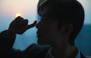 肖战白衬衫西服帅气图片_5