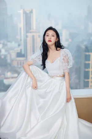 章若楠清甜少女感优雅写真图片_4