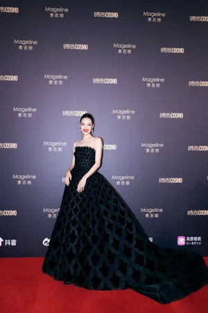钟楚曦菱格纹礼服魅力性感图片_16
